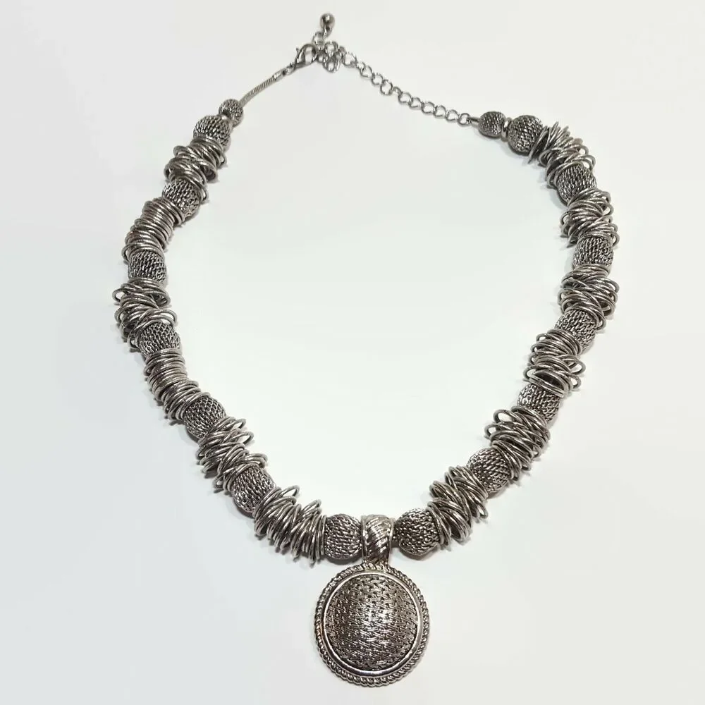 Silver Tone Chunky Bead Mesh Style Necklace